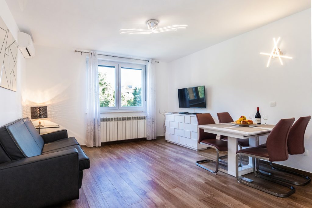 Medvescak - 2BDR Apartment